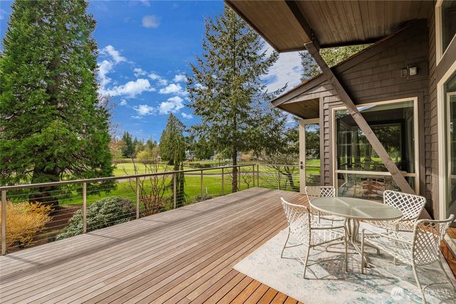 8771 Clubhouse Point Drive, Blaine, WA 98230
