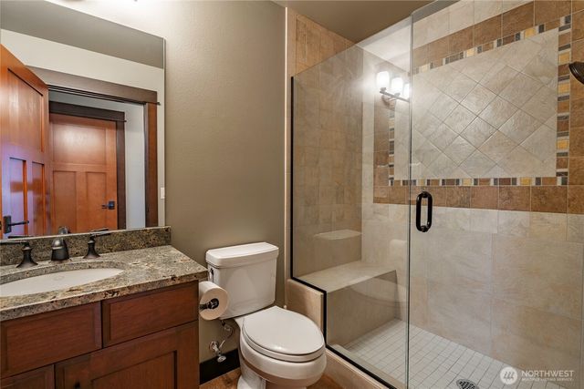 8771 Clubhouse Point Drive, Blaine, WA 98230