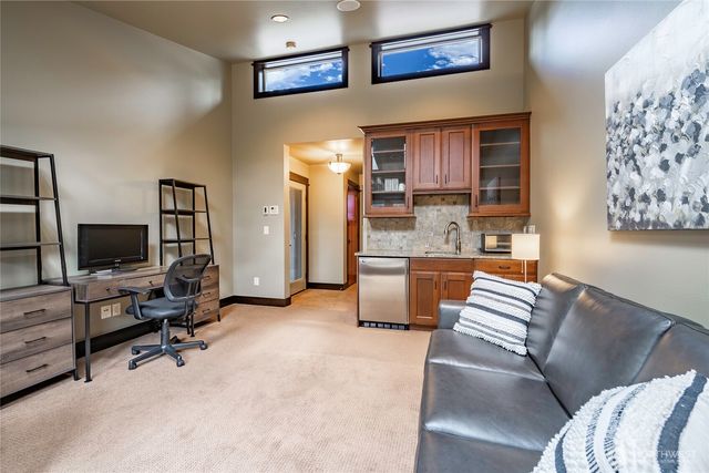 8771 Clubhouse Point Drive, Blaine, WA 98230