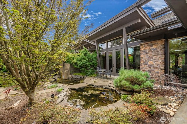 8771 Clubhouse Point Drive, Blaine, WA 98230