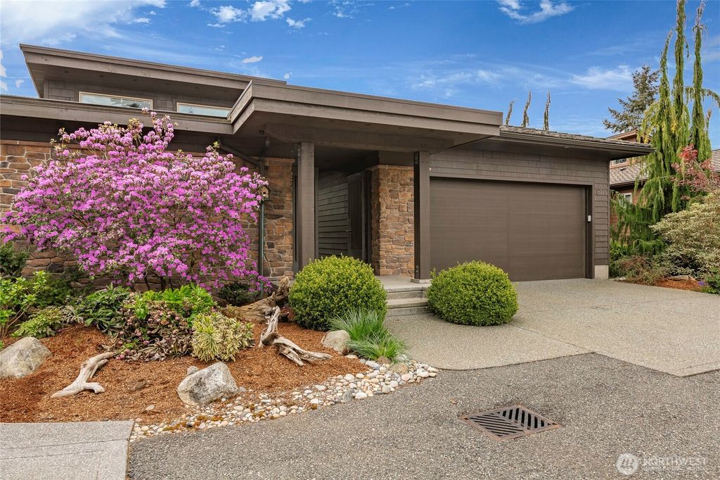 8771 Clubhouse Point Drive, Blaine, WA 98230