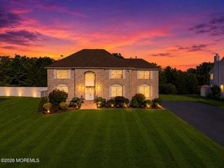 14 Jamesworthy Court, Marlboro, NJ 07746