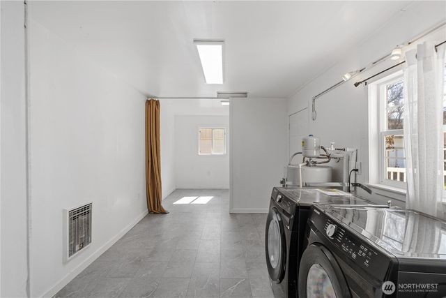 626 Eklund Avenue, Hoquiam, WA 98550