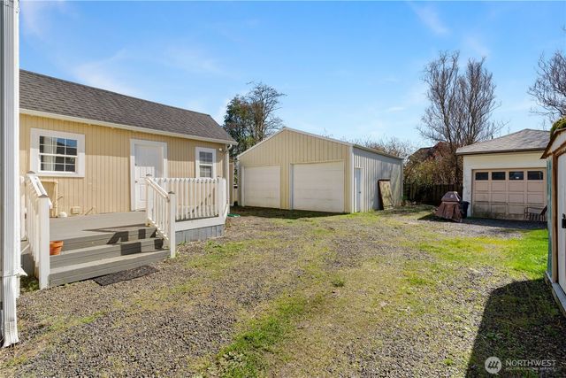 626 Eklund Avenue, Hoquiam, WA 98550