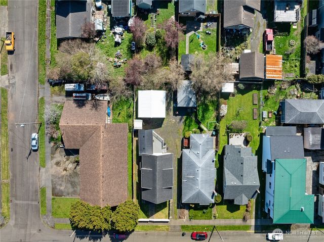 626 Eklund Avenue, Hoquiam, WA 98550