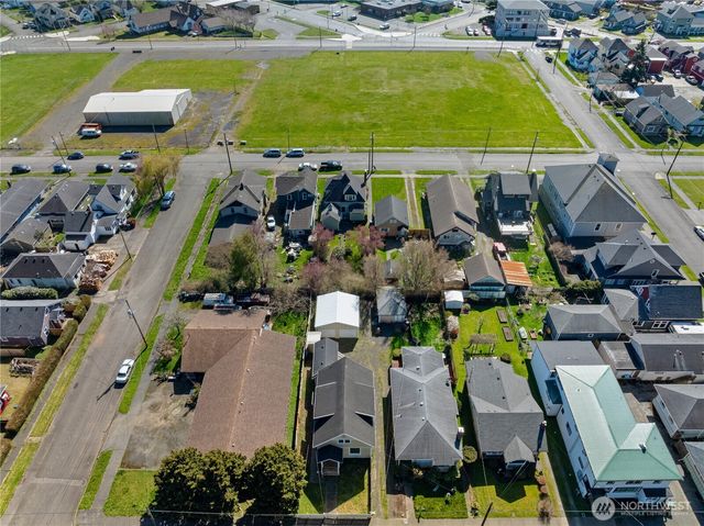 626 Eklund Avenue, Hoquiam, WA 98550