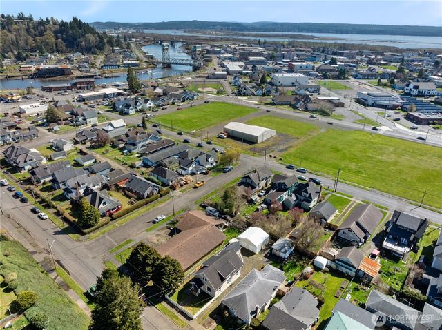 626 Eklund Avenue, Hoquiam, WA 98550