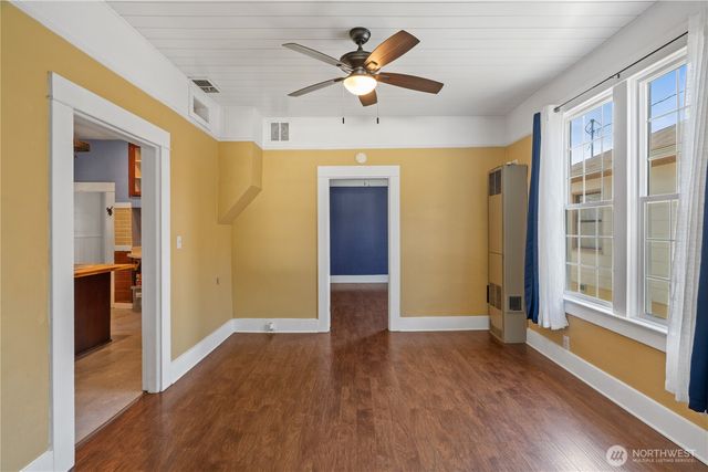 626 Eklund Avenue, Hoquiam, WA 98550