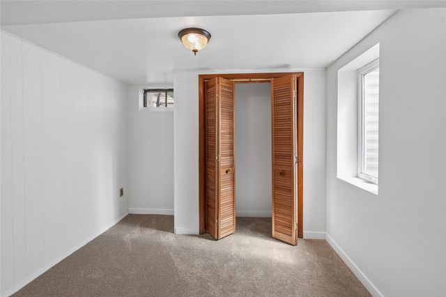 6115 Gordon Avenue, Des Moines, IA 50312