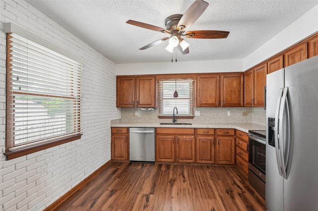 6115 Gordon Avenue, Des Moines, IA 50312