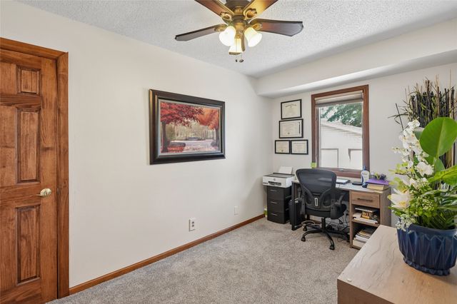 6115 Gordon Avenue, Des Moines, IA 50312