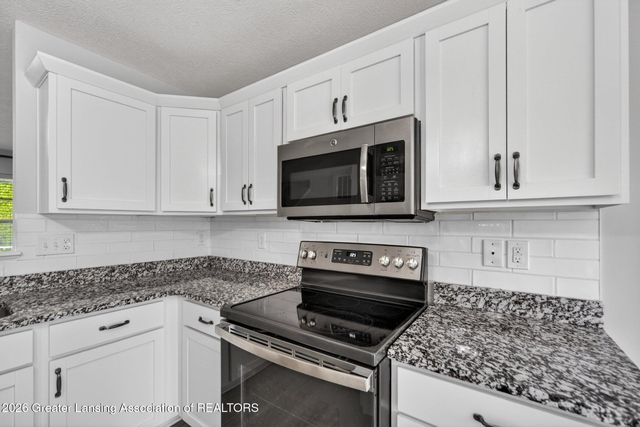 676 Buteo Drive, East Lansing, MI 48823