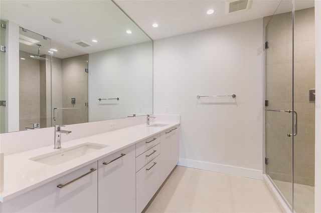 275 1ST AVENUE S 3908, St Petersburg, FL 33701