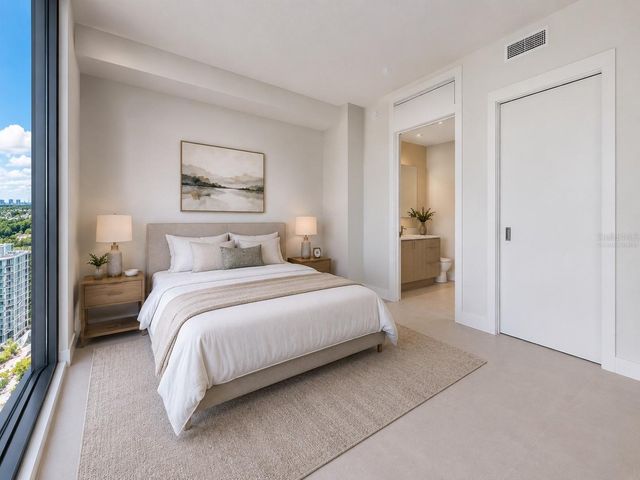 275 1ST AVENUE S 3908, St Petersburg, FL 33701