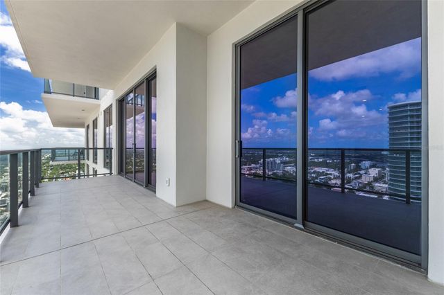 275 1ST AVENUE S 3908, St Petersburg, FL 33701
