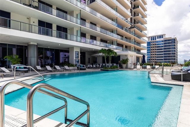 275 1ST AVENUE S 3908, St Petersburg, FL 33701