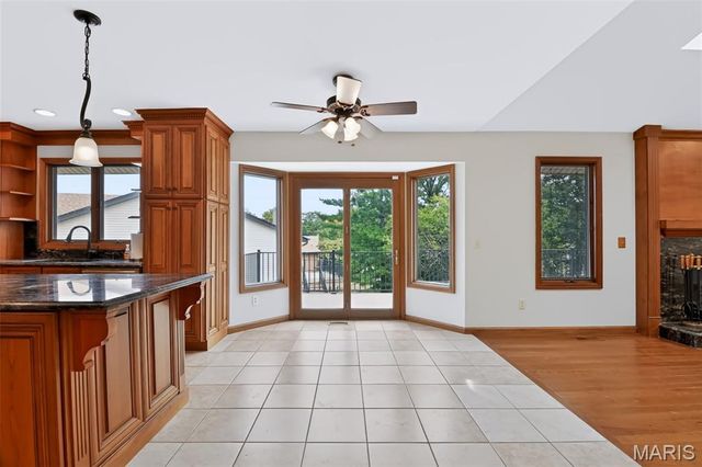 12 Meadow Crest Court, St Charles, MO 63303