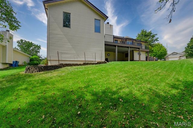 12 Meadow Crest Court, St Charles, MO 63303