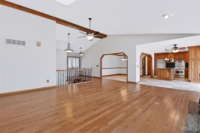 12 Meadow Crest Court, St Charles, MO 63303