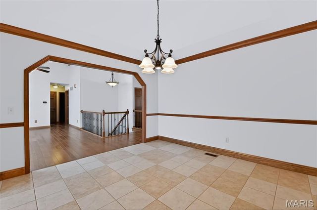 12 Meadow Crest Court, St Charles, MO 63303