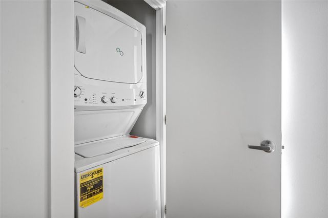 5712 Winsome Lane 5, Houston, TX 77057