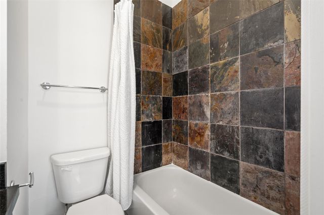 5712 Winsome Lane 5, Houston, TX 77057