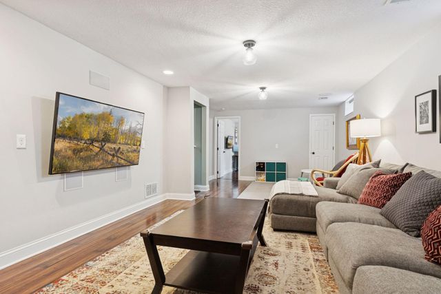 2901 Brunswick Avenue S, Saint Louis Park, MN 55416