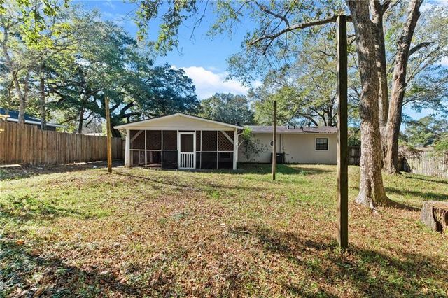 615 Dartmoor Lane, Mobile, AL 36609