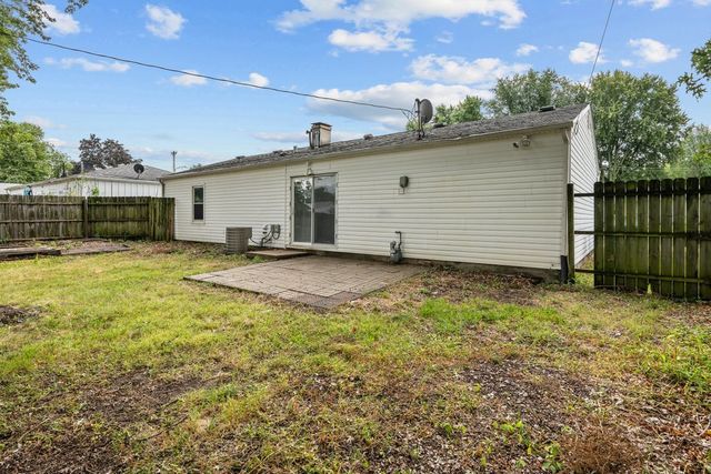 947 36th Avenue, East Moline, IL 61244