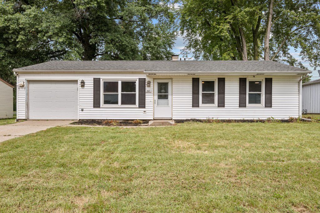 947 36th Avenue, East Moline, IL 61244
