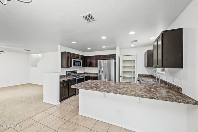 6135 E PARADISE Lane, Florence, AZ 85132
