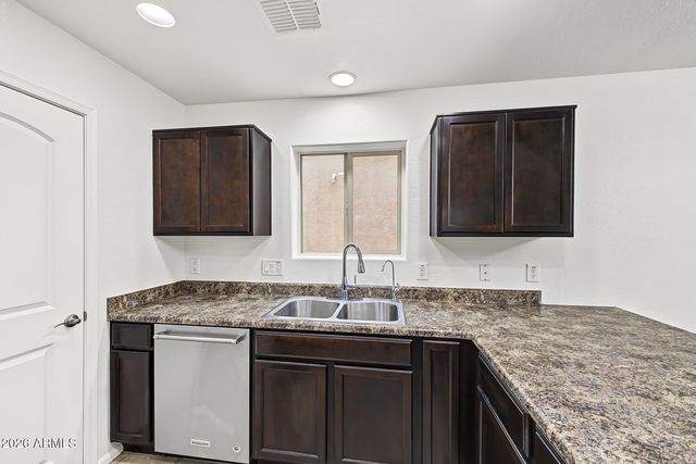 6135 E PARADISE Lane, Florence, AZ 85132