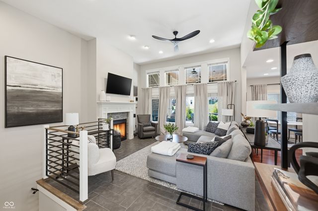 751 Willow Pointe South Drive, Plainfield, IN 46168