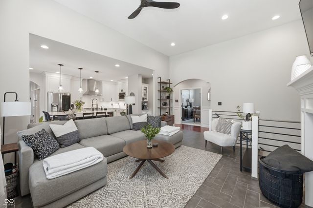 751 Willow Pointe South Drive, Plainfield, IN 46168