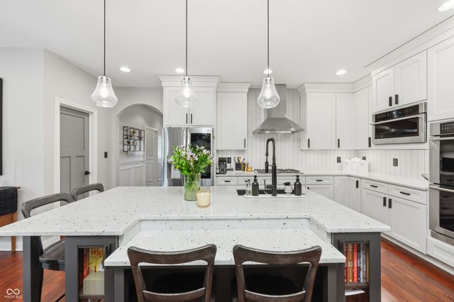 751 Willow Pointe South Drive, Plainfield, IN 46168