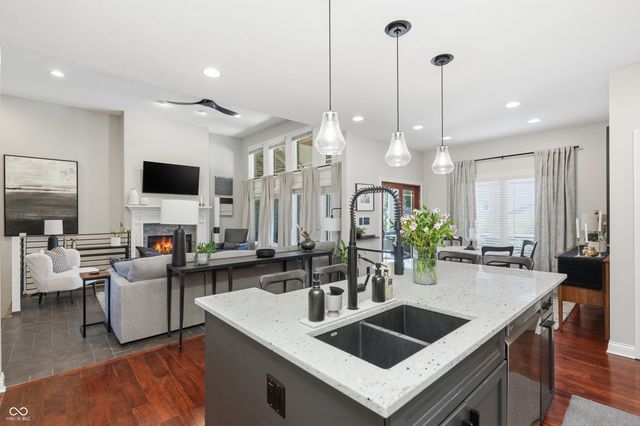 751 Willow Pointe South Drive, Plainfield, IN 46168