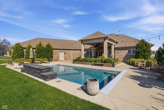 751 Willow Pointe South Drive, Plainfield, IN 46168