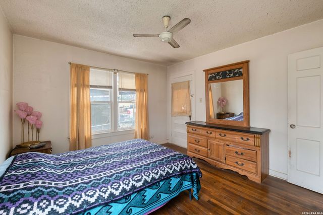 227 Southway Dr, San Antonio, TX 78225