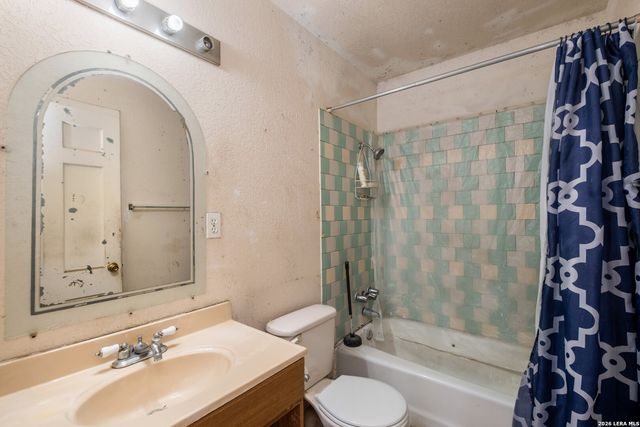 227 Southway Dr, San Antonio, TX 78225