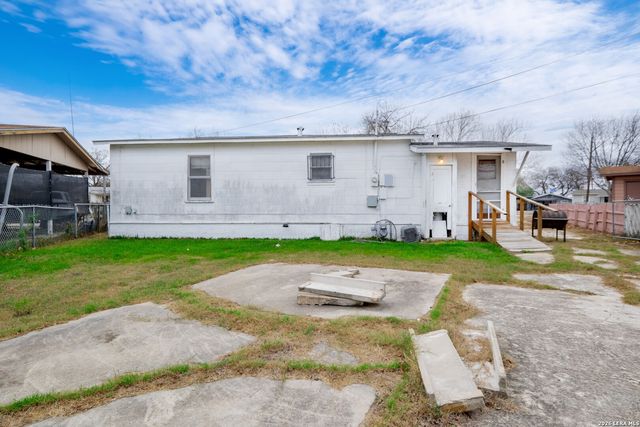 227 Southway Dr, San Antonio, TX 78225