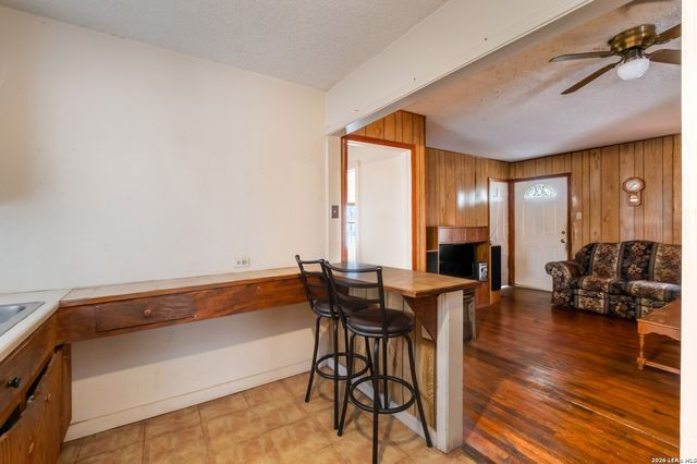 227 Southway Dr, San Antonio, TX 78225