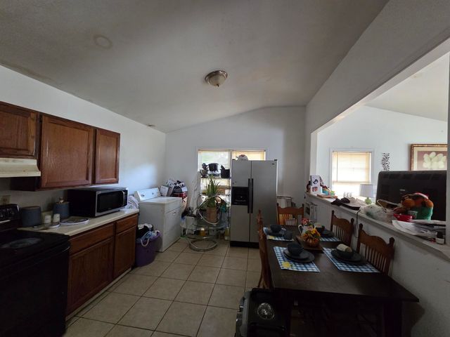 3162 PERIWINKLE ST, Memphis, TN 38127