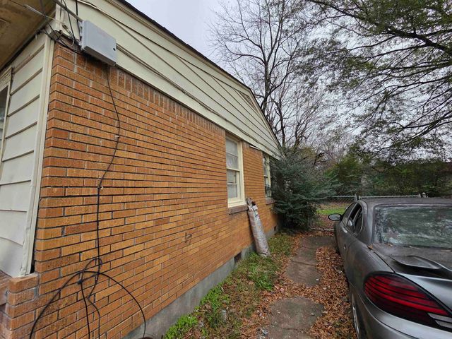 3162 PERIWINKLE ST, Memphis, TN 38127