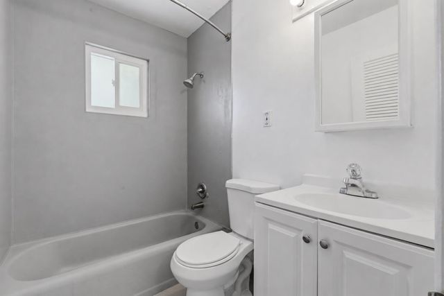2205 Middleberry Rd, Sacramento, CA 95815