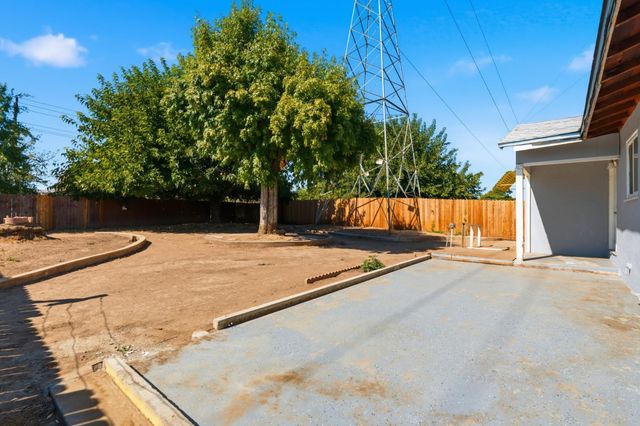 2205 Middleberry Rd, Sacramento, CA 95815