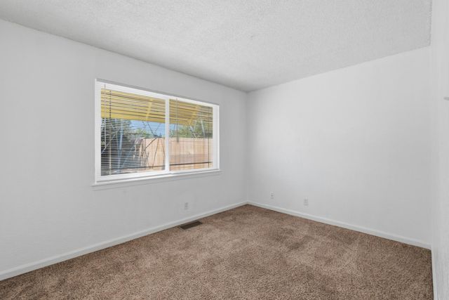 2205 Middleberry Rd, Sacramento, CA 95815