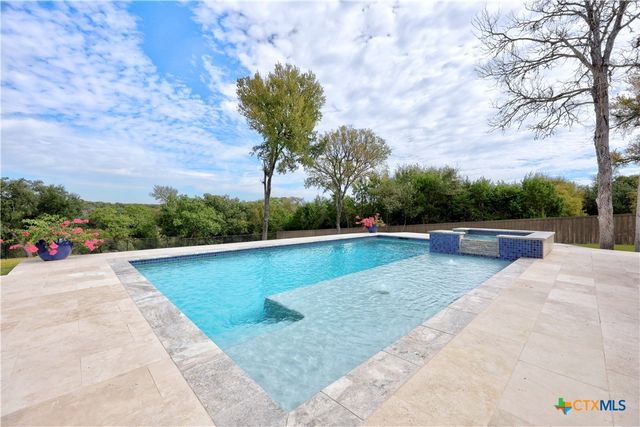 1410 E Creekview Drive, Salado, TX 76571