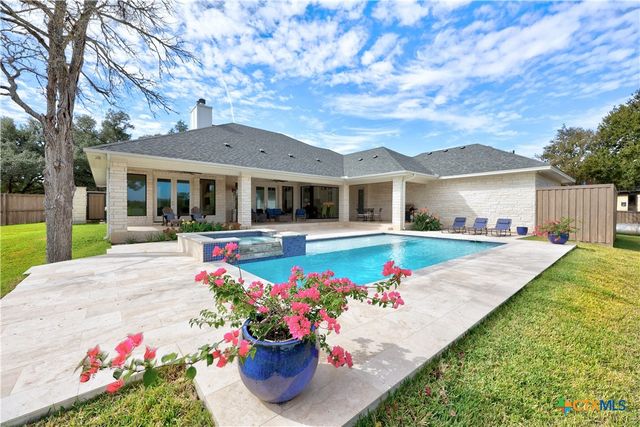 1410 E Creekview Drive, Salado, TX 76571