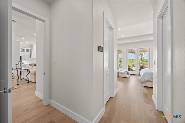 1410 E Creekview Drive, Salado, TX 76571