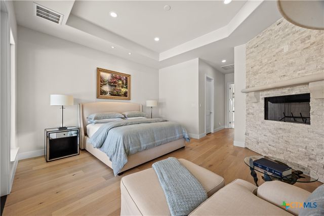 1410 E Creekview Drive, Salado, TX 76571